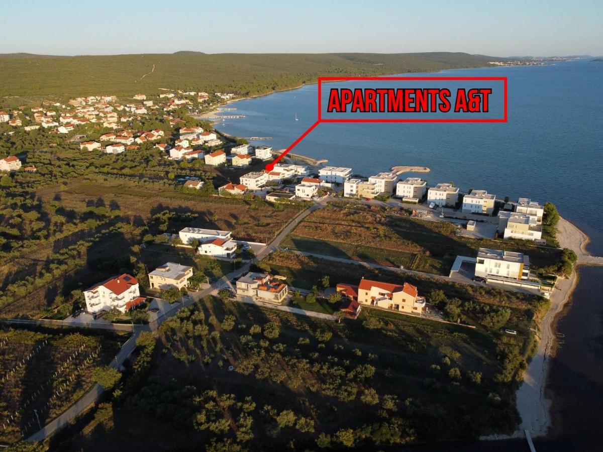 Apartments A&T Sukošan Esterno foto
